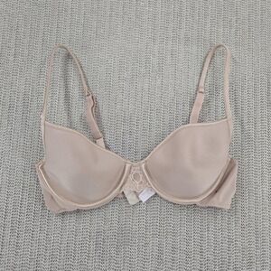 Victoria's Secret Bra Womens 34C Beige T-Shirt Underwire Molded Lined Lace
